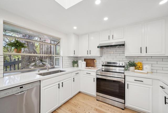 1501 De Anza Boulevard, San Mateo CA: https://media.crmls.org/mediaz/ebd7deef-7381-48e1-82aa-417244ef7f7f.jpg