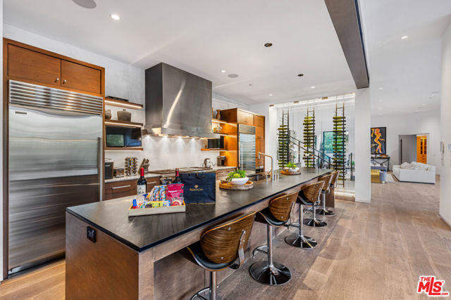727 N Beverly Glen Boulevard, Los Angeles CA: https://media.crmls.org/mediaz/ebd8604f-54fc-4500-89cd-2a8cfdfee25c.jpg