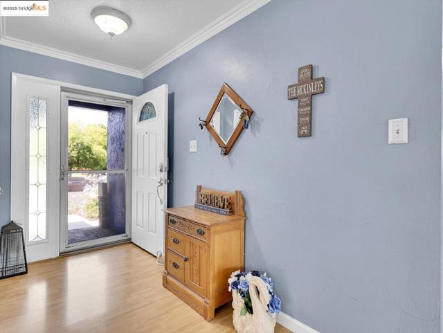 3326 Hacienda Way, Antioch CA: https://media.crmls.org/mediaz/ebd9463b-f5bc-48d9-89ae-cd15832cb800.jpg