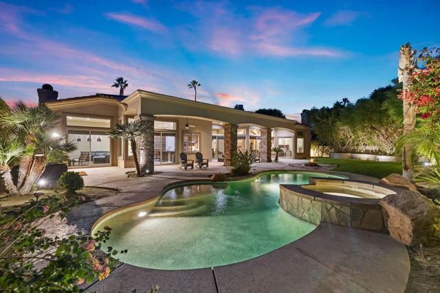 352 Crest Lake Drive, Palm Desert CA: https://media.crmls.org/mediaz/ebd97767-a98b-4c90-ae05-3e4290d7cf20.jpg