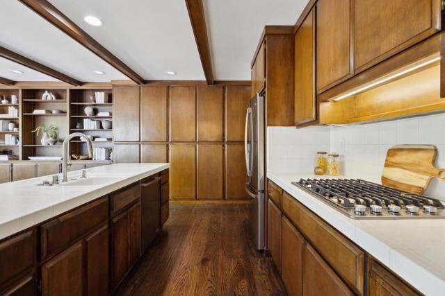 1431 Carlton Road, Hillsborough CA: https://media.crmls.org/mediaz/ebd9820f-199e-4cb9-8fce-e1b0b0691dee.jpg