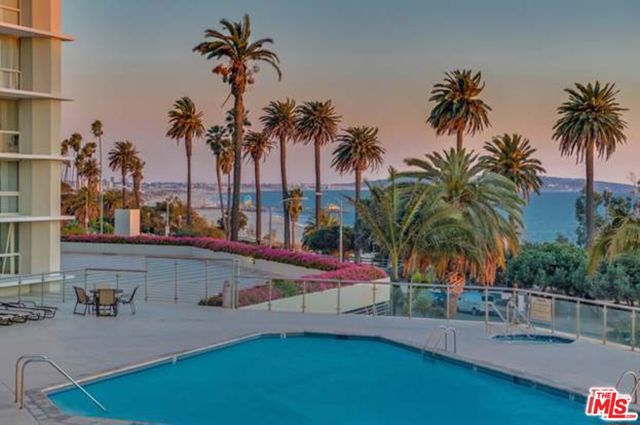 201 OCEAN Avenue, Santa Monica CA: https://media.crmls.org/mediaz/ebd9bef5-804f-4249-99f6-4f3bd7b2b85d.jpg