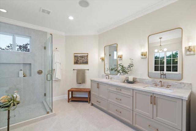 1750 Vista Del Sur, Gilroy CA: https://media.crmls.org/mediaz/ebd9d20b-128a-496e-8ecd-62f584e5b3a0.jpg