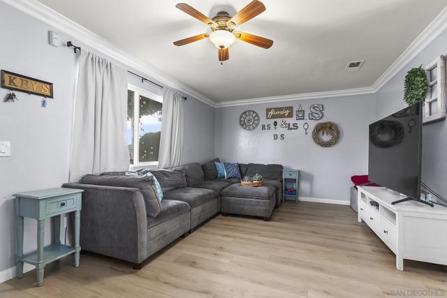 2414 1/2 Grove Ave, San Diego CA: https://media.crmls.org/mediaz/ebdb6dd9-afe3-44ca-a684-32da26fdb5f5.jpg