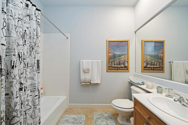 50 Toscana E Way, Rancho Mirage CA: https://media.crmls.org/mediaz/ebdd2621-f5f8-4b67-8b94-fca4f5bc76a6.jpg