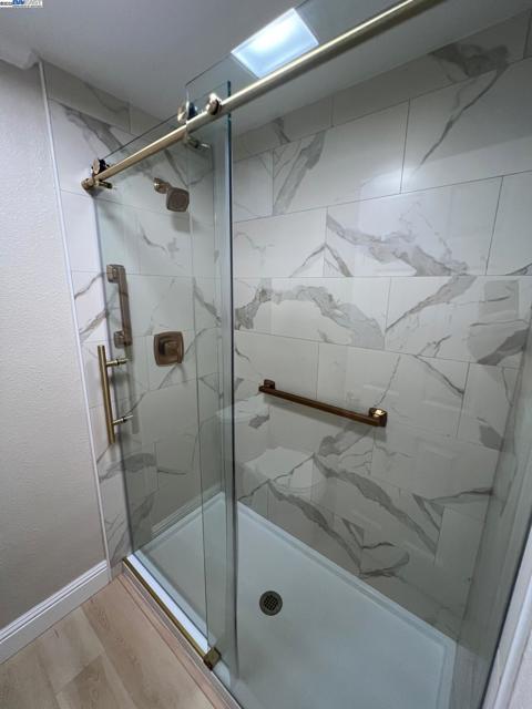 1976 Saint George Rd, Danville CA: https://media.crmls.org/mediaz/ebdd9300-e883-41ad-98f8-7aacbcb12539.jpg