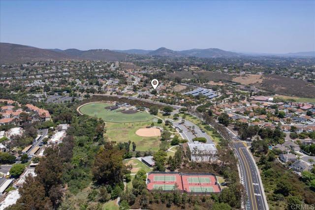 7911 Terraza Disoma, Carlsbad CA: https://media.crmls.org/mediaz/ebdecf0f-779f-4377-9328-85fb7a4fd219.jpg