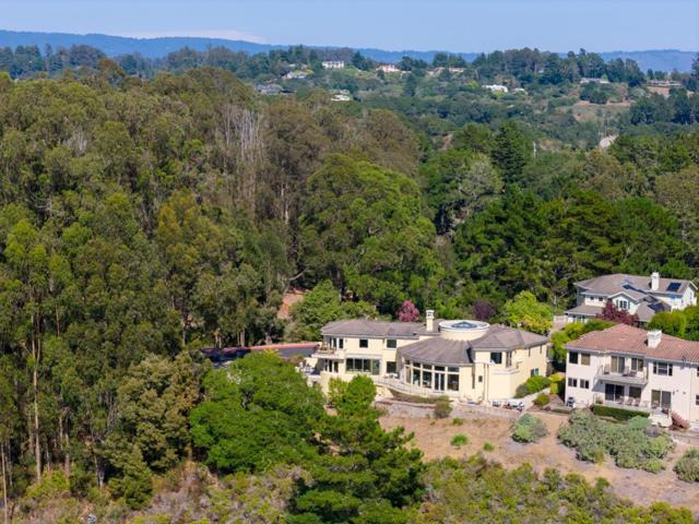 122 Zanzibar Drive, Aptos CA: https://media.crmls.org/mediaz/ebdef204-3c50-440d-ad87-e6fdc144cf9d.jpg