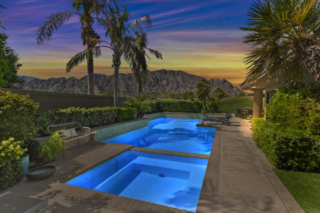 54841 Inverness Way, La Quinta CA: https://media.crmls.org/mediaz/ebdf5ba7-71bc-4183-83f5-3401511730ba.jpg