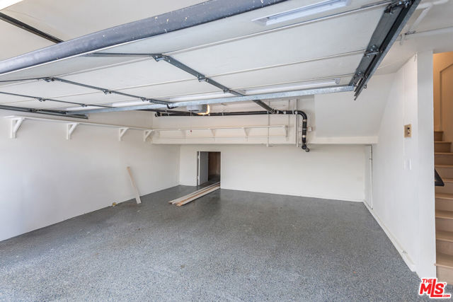 4715 La Villa Marina, Marina del Rey CA: https://media.crmls.org/mediaz/ebdfb96e-273b-4cfa-aa7b-77cb74d91065.jpg