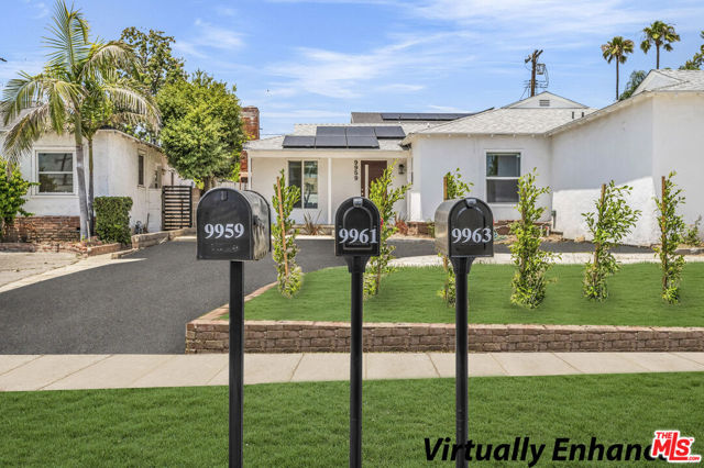 9959 Wisner Avenue, Mission Hills (San Fernando) CA: https://media.crmls.org/mediaz/ebe033a6-274a-4e72-84e9-f6bcd8b5d22c.jpg
