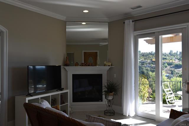 Image 3 of 19 For 775 Sheridan  Guest Hous