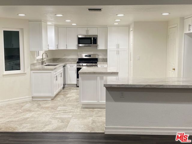 4833 Astuto Drive, Palmdale CA: https://media.crmls.org/mediaz/ebe0f24f-7719-4f8b-a98e-a16f2352f224.jpg