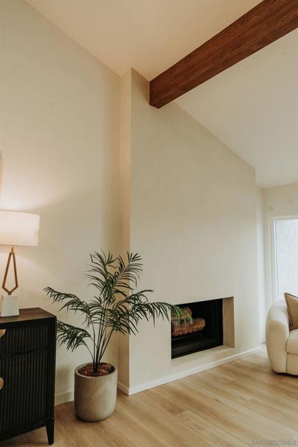 2143 Caminito San Martin, La Jolla CA: https://media.crmls.org/mediaz/ebe1416a-e1c6-4745-b602-4f266933bbf5.jpg