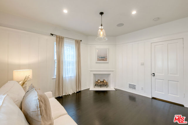 10736 Le Conte Avenue, Los Angeles CA: https://media.crmls.org/mediaz/ebe14243-9356-4277-9e7e-ce1dfc7a8bd1.jpg