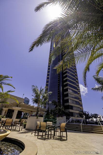 100 Harbor Drive, San Diego CA: https://media.crmls.org/mediaz/ebe1e759-93fe-49a4-8722-6f8c34ab863f.jpg