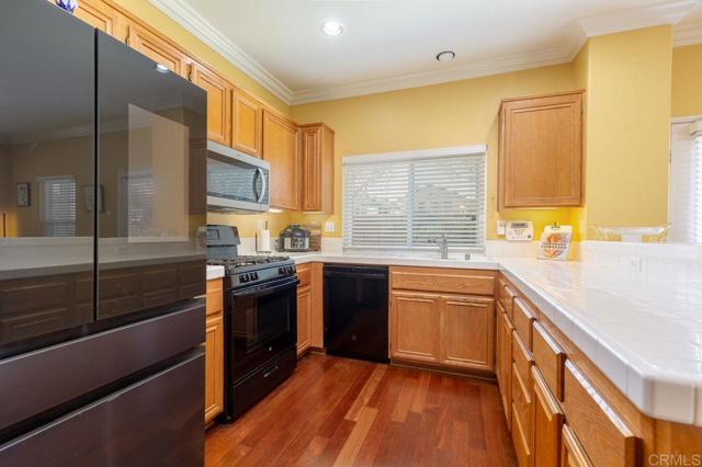 Detail Gallery Image 9 of 25 For 1306 Mill Valley Rd, Chula Vista,  CA 91913 - 3 Beds | 2/1 Baths