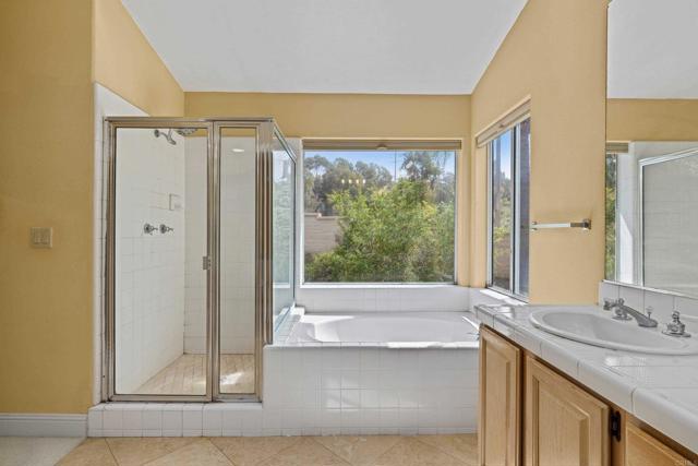 Detail Gallery Image 30 of 54 For 7004 Vista Olas, Carlsbad,  CA 92009 - 5 Beds | 3 Baths