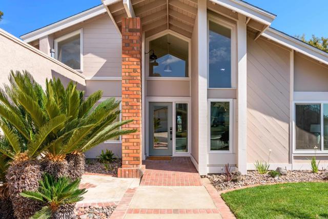 Detail Gallery Image 3 of 26 For 11127 via Temprano, San Diego,  CA 92124 - 4 Beds | 2 Baths