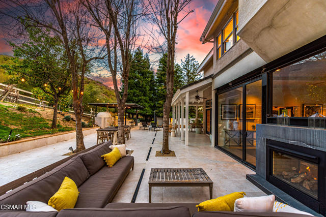 6144 1/4 Chesebro Road, Agoura Hills CA: https://media.crmls.org/mediaz/ebe549c9-f5d8-4937-88cd-f04f2da198eb.jpg