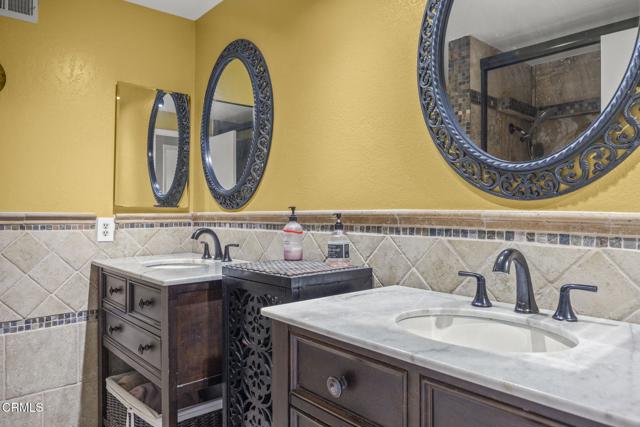 1099 N Agusta Avenue, Camarillo CA: https://media.crmls.org/mediaz/ebe55157-1332-43ac-8586-8119fa037a82.jpg