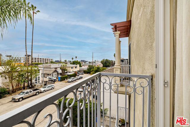 1023 Wilcox Avenue, Los Angeles CA: https://media.crmls.org/mediaz/ebe56b4c-d90d-49fb-aaca-cbf103700705.jpg