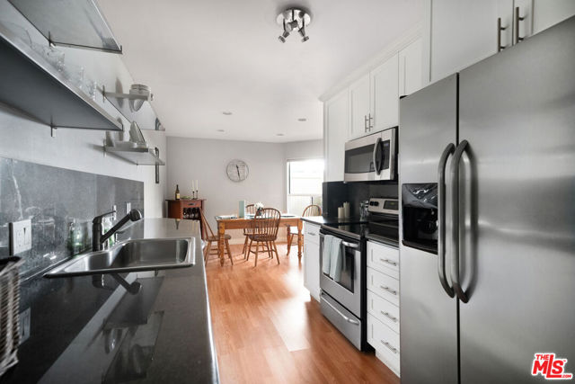 4637 Willis Avenue, 107 photo 1