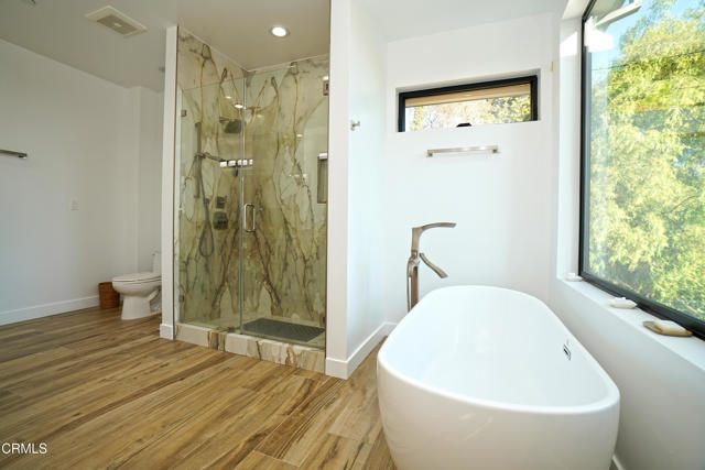Detail Gallery Image 23 of 41 For 6565 Pickwick St, Los Angeles,  CA 90042 - 3 Beds | 3/1 Baths