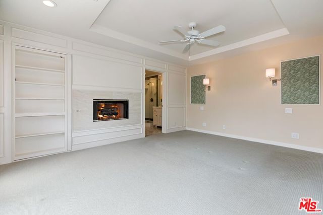 4211 Toluca Lake Lane, Toluca Lake CA: https://media.crmls.org/mediaz/ebe69ac7-23b3-4f29-9a68-1191eb44678b.jpg