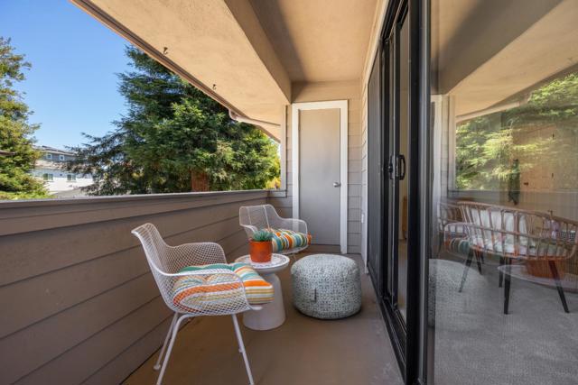 3900 Alameda Avenue, Capitola CA: https://media.crmls.org/mediaz/ebe6c133-87b7-478d-97ba-36cdef9f7b15.jpg