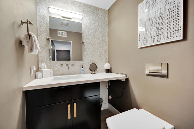 45451 Lupine Lane, Palm Desert CA: https://media.crmls.org/mediaz/ebe7cd38-d488-4d31-87f5-f18508b92a39.jpg