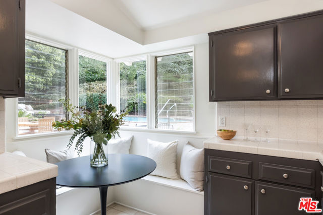 Image 12 of 72 For 10686 Somma Way