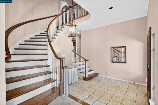 58 Saint Andrews Ln, Alamo CA: https://media.crmls.org/mediaz/ebe847ae-cbe8-47ed-a4d5-7cd02baf18cb.jpg