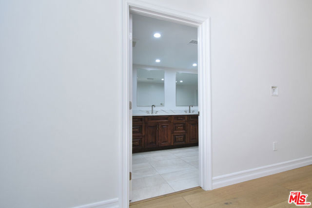 23637 Park Belmonte, Calabasas CA: https://media.crmls.org/mediaz/ebe89c69-d95e-46cc-bad9-a2193443e7c7.jpg