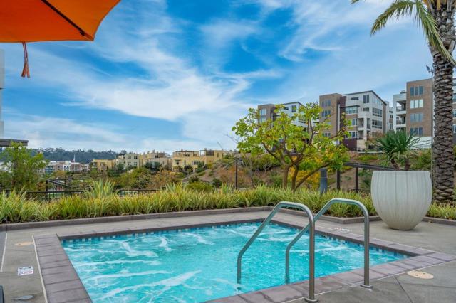 7839 Inception Way, San Diego CA: https://media.crmls.org/mediaz/ebe93eec-1702-4f0f-992a-29f3cb5782cd.jpg