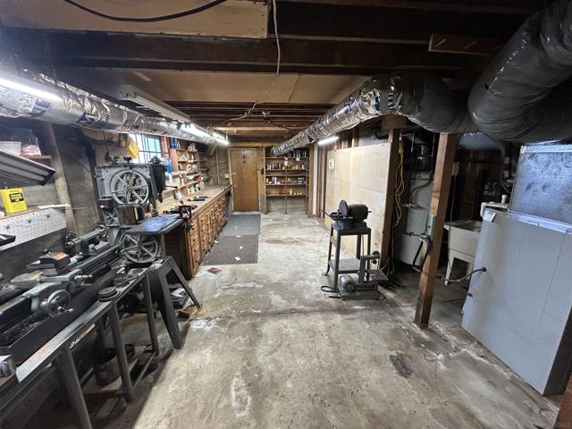 1333 El Rey Ave, El Cajon CA: https://media.crmls.org/mediaz/ebea367b-44ac-4f3f-9853-abfa9286f57e.jpg