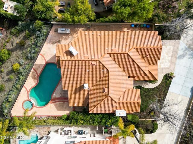 32715 Pacifica Court, Westlake Village CA: https://media.crmls.org/mediaz/ebeb8b58-5165-4687-b45d-4c7ec4f9443d.jpg