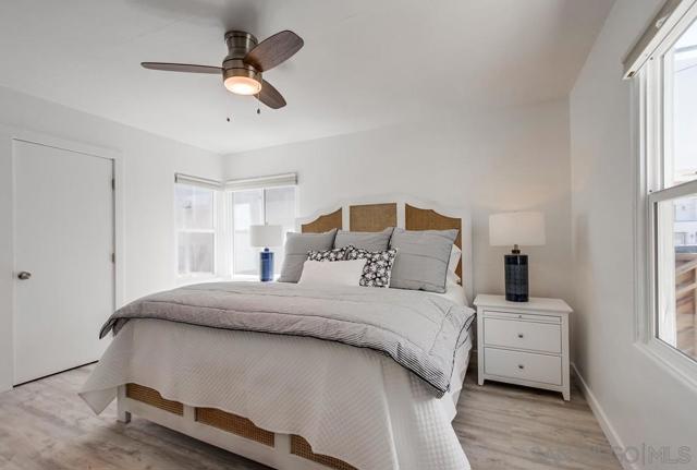 3286 88 Bayside Walk, San Diego CA: https://media.crmls.org/mediaz/ebebb2ba-373a-4916-9717-fd3e1ba0f7c7.jpg