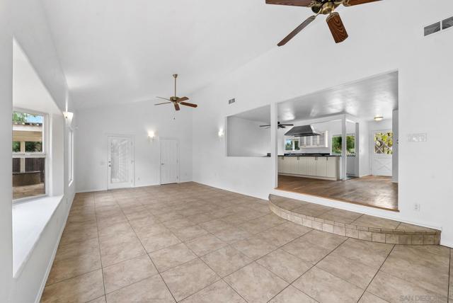 11507 Pinehurst Drive, Lakeside CA: https://media.crmls.org/mediaz/ebec566d-bf1c-4b45-a622-2f5e57dd33d5.jpg
