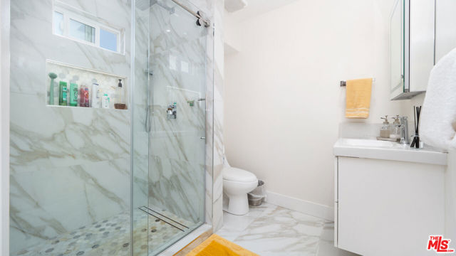 2655 Saxon Drive, Los Angeles CA: https://media.crmls.org/mediaz/ebecf5b0-b82b-4e72-854d-40f7ded08800.jpg