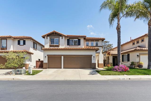 1568 Sapphire Dr, Carlsbad CA: https://media.crmls.org/mediaz/ebed3ec4-a1b7-45f0-90a8-f411f9ba3748.jpg