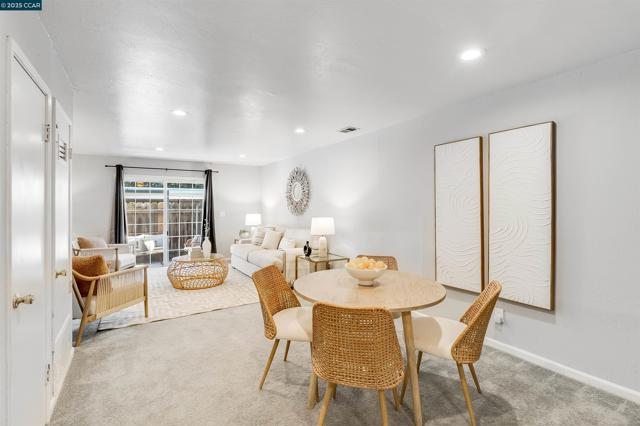 3905 Clayton Rd, Concord CA: https://media.crmls.org/mediaz/ebed584b-2aab-45ee-b7b9-477f25ac8827.jpg