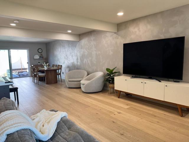 4655 Columbia River Court, San Jose CA: https://media.crmls.org/mediaz/ebed74b0-a688-46fd-9f4c-b26f5ff11c60.jpg