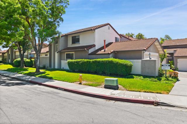486 Verano Court, San Jose CA: https://media.crmls.org/mediaz/ebed9285-c6f7-439b-a89a-6f162b1414ea.jpg