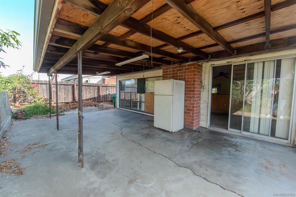 2564 Marathon Dr - photo 18