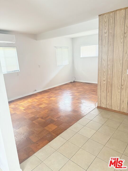 220 N Louise Street, Glendale CA: https://media.crmls.org/mediaz/ebefdc97-9a08-41b9-842f-a89ad960ba99.jpg