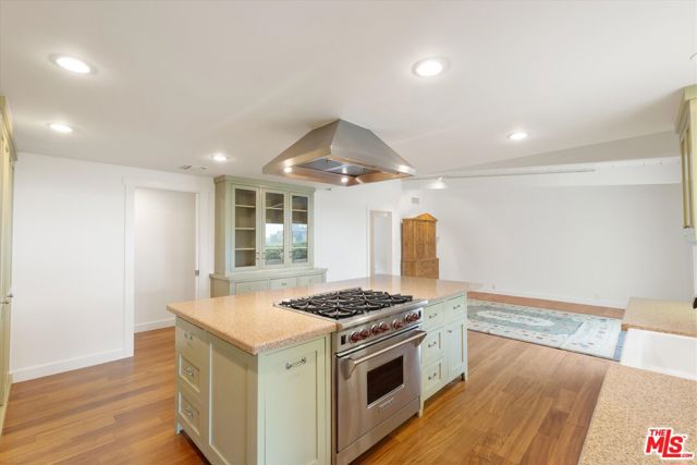 Drew Fenton | 1324 El Hito Circle Pacific Palisades CA | MLS: 7359634