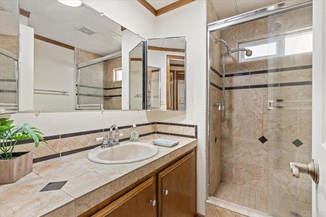 Detail Gallery Image 13 of 28 For 2300 E Valley Pkwy #161,  Escondido,  CA 92027 - 2 Beds | 1 Baths