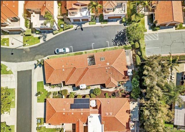 12027 Caminito Corriente, San Diego CA: https://media.crmls.org/mediaz/ebf1dd1b-4b19-497e-bb63-80cc2e98b2c0.jpg