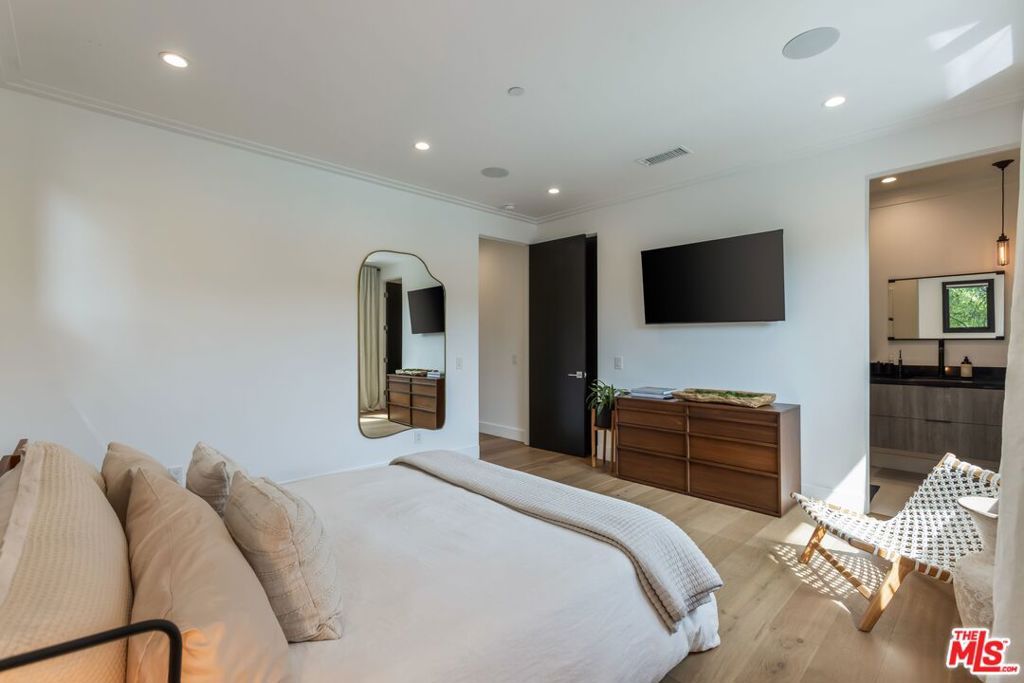 MLS #26883983 image #50